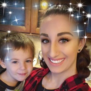 Meet your Posher, Courtney